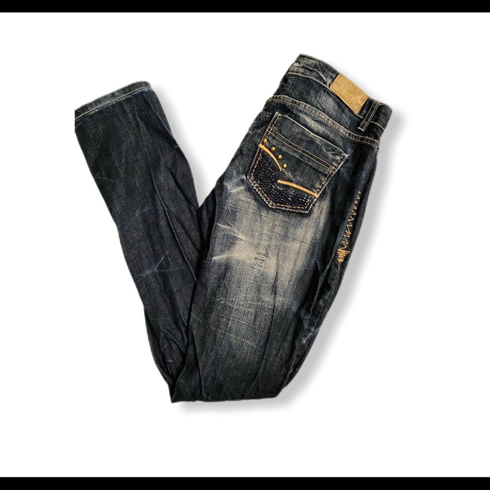 Blue skinny jeans